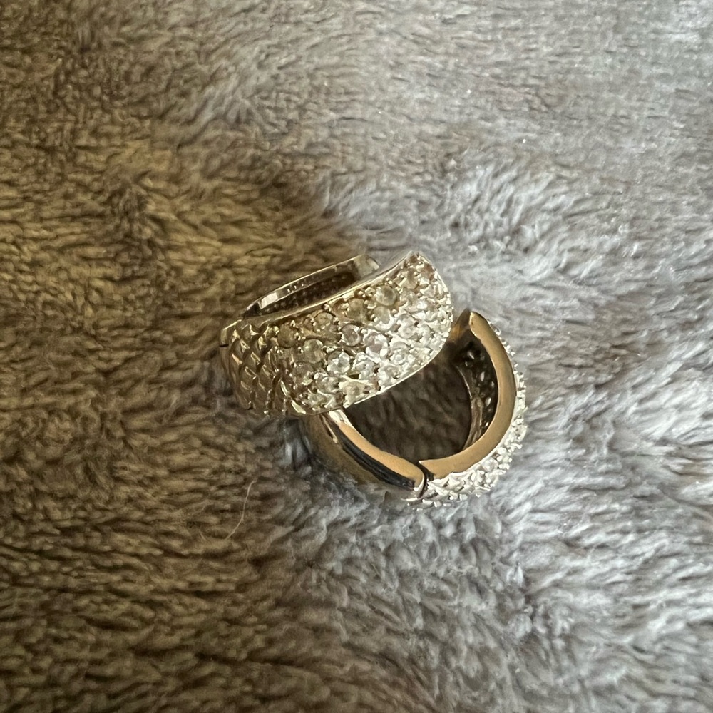 White gold plated earrings.
